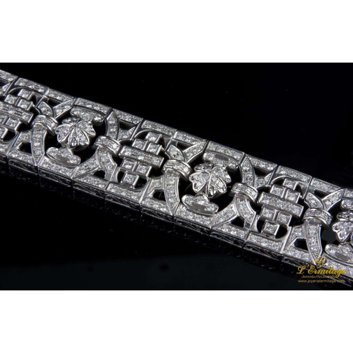 Pulsera ancha oro blanco y diamantes