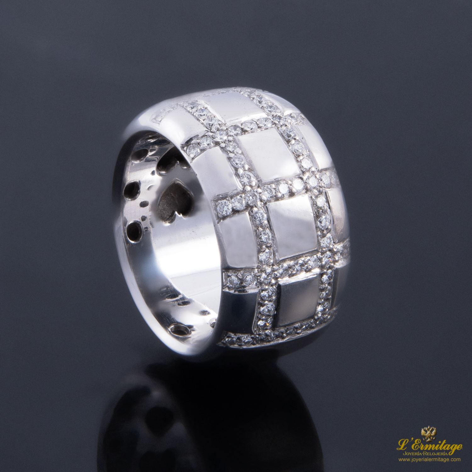 Sortija oro blanco y diamantes