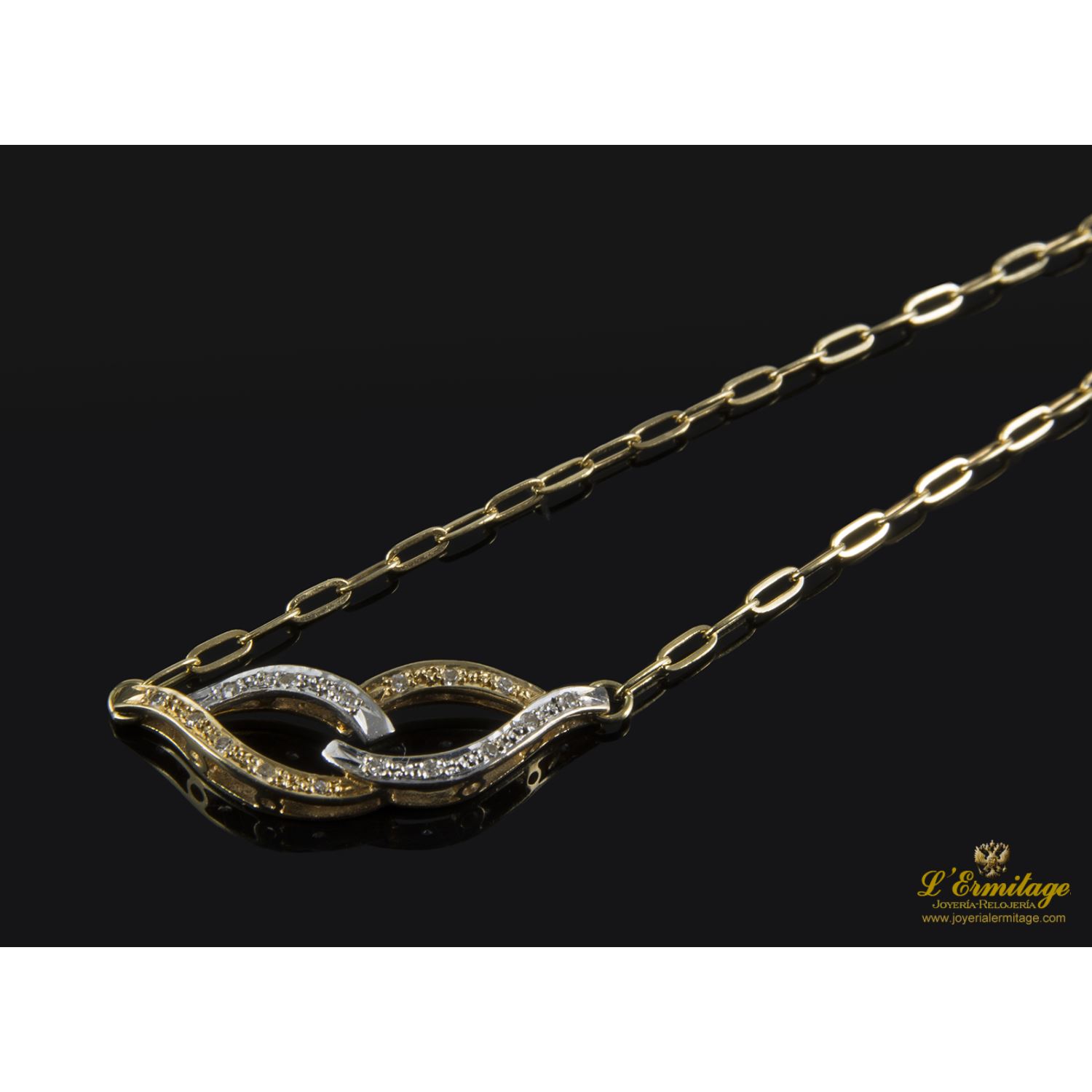 Collar realizado en oro amarillo y oro blanco y colgante con brillantes