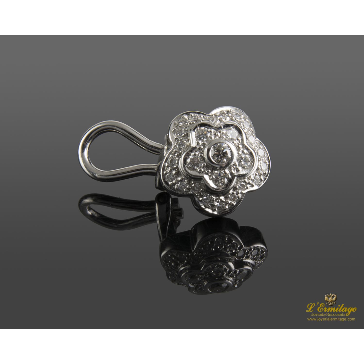 Pendientes oro blanco y diamantes.