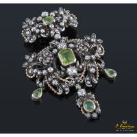 Broche-colgante antiguo oro amarillo plata esmeraldas y diamantes talla antigua