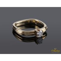 ANILLOS / SORTIJAS<BR>SOLITARIO CON BRAZO CUADRADO EN ORO AM...