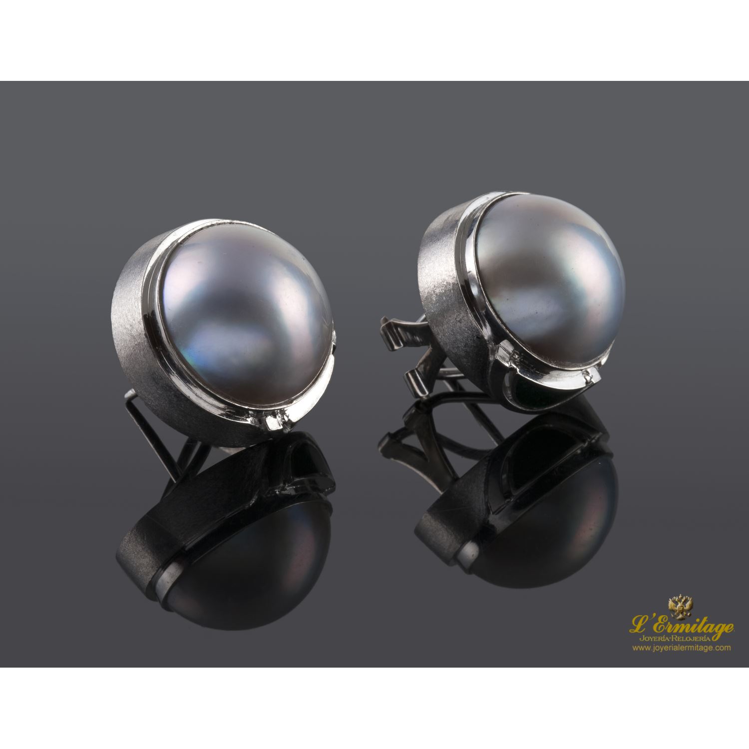 Pendientes oro blanco mate media perla 