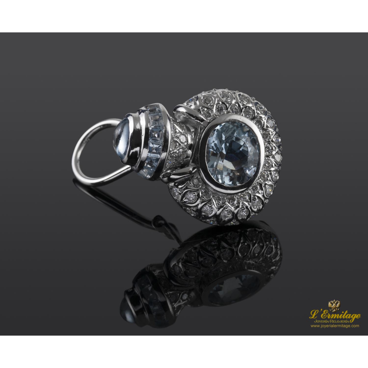 Pendientes oro blanco aguamarinas y diamantes.