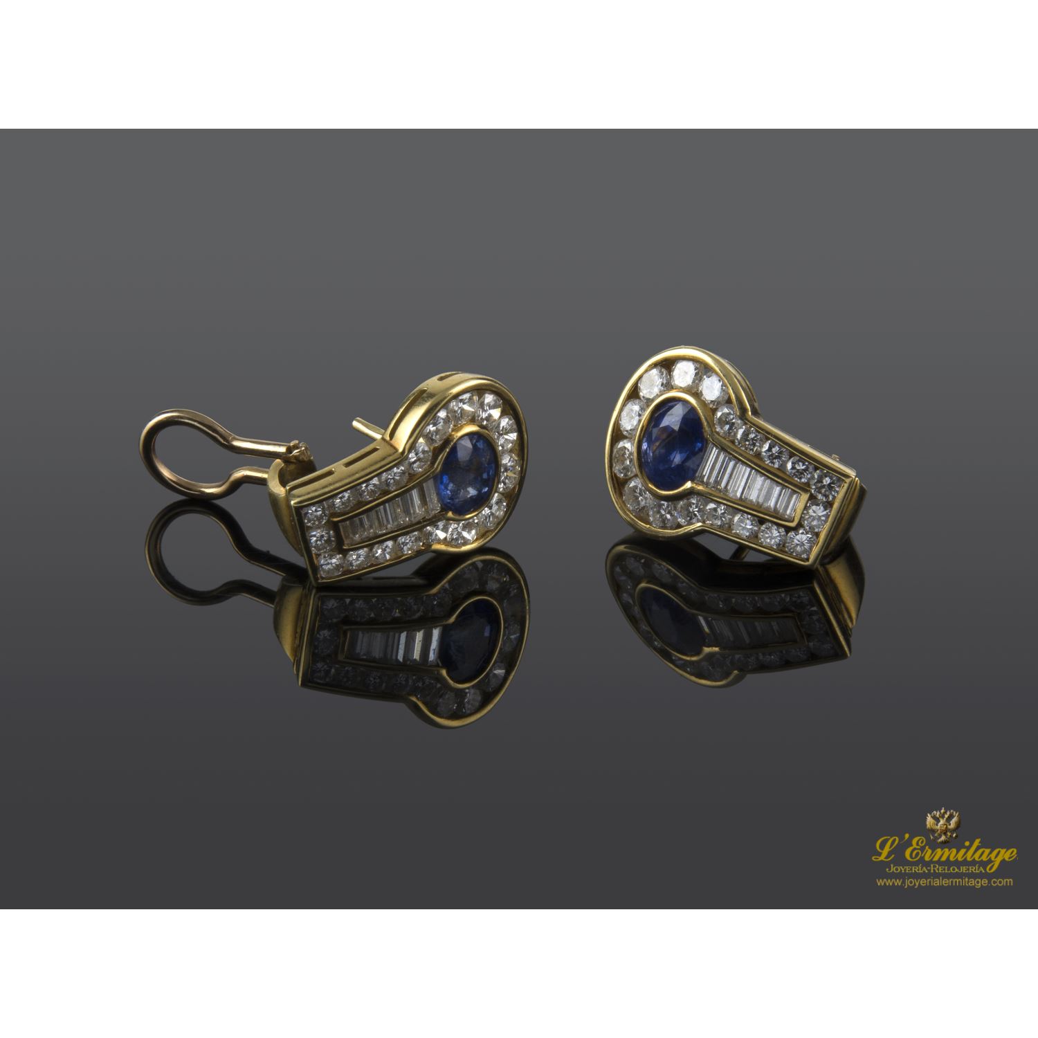 Pendientes oro amarillo zafiro y diamantes.