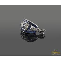 Colgante en oro blanco con zafiros y brillantes.