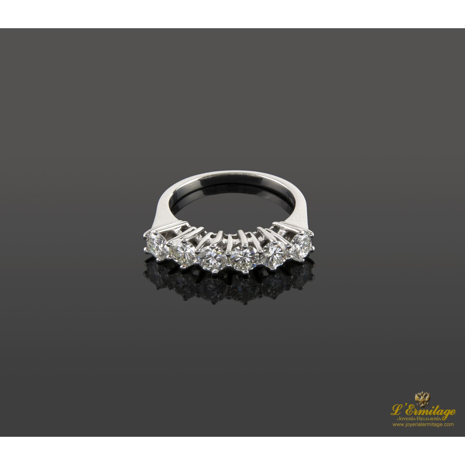 Cintillo oro blanco y diamantes