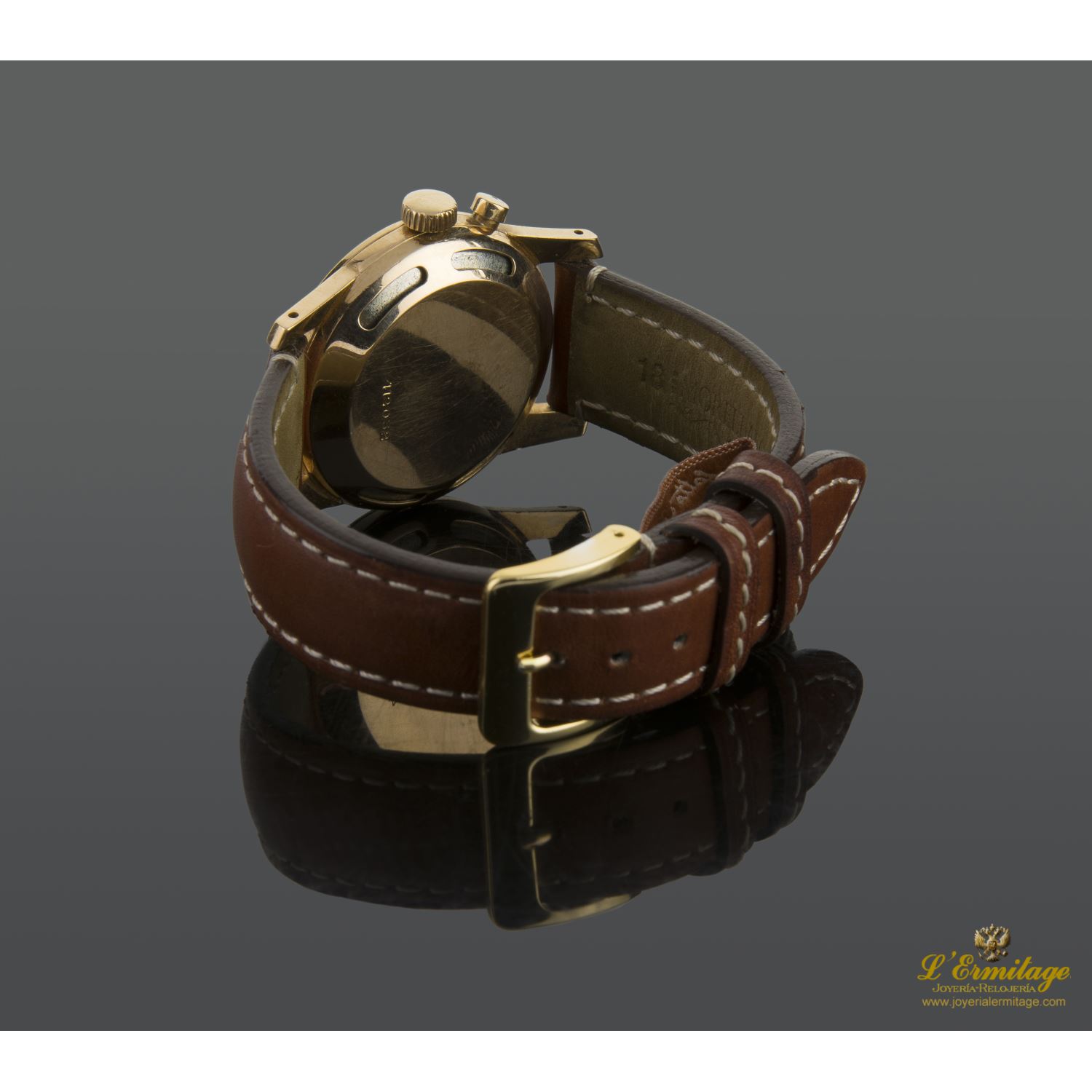 Cricket oro amarillo. 