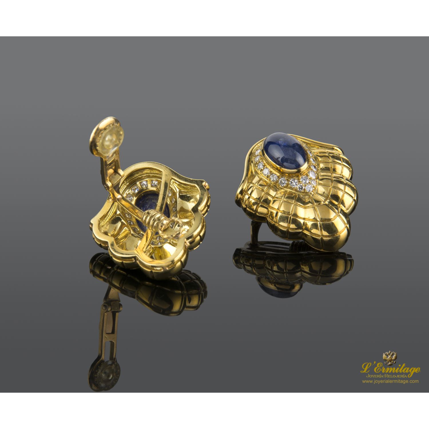 Pendientes oro amarillo zafiros y diamantes. Diseñados por luis gil.