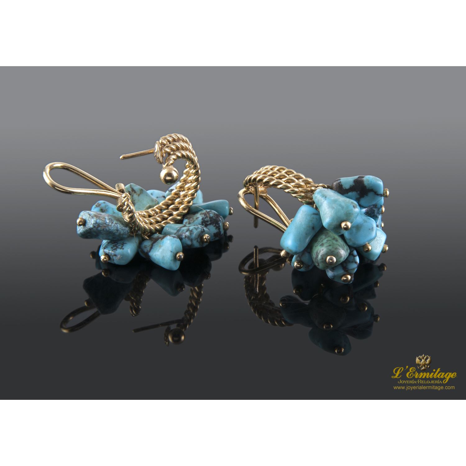 Pendientes oro amarillo y turquesas.