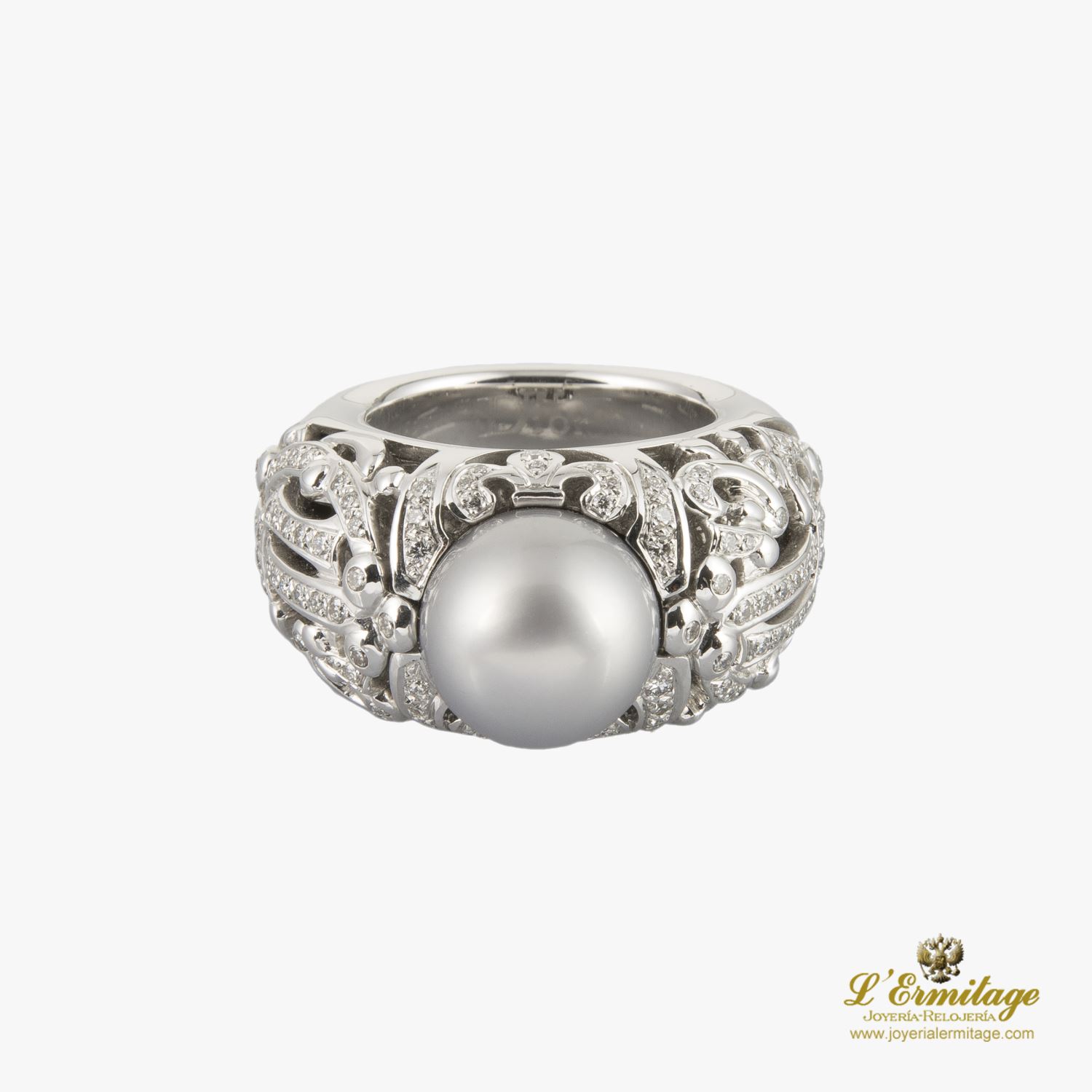 Sortija calada oro blanco perla negra y diamantes