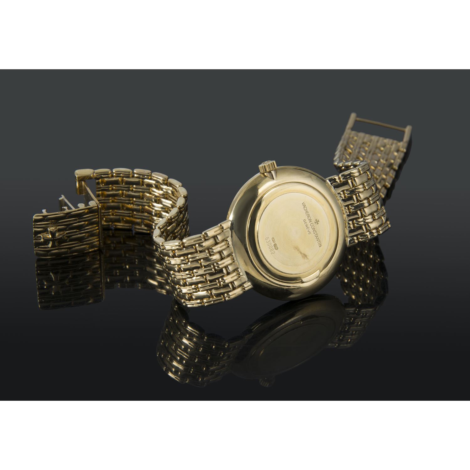 Patrimony oro amarillo cuerda manual caballero 32mm 