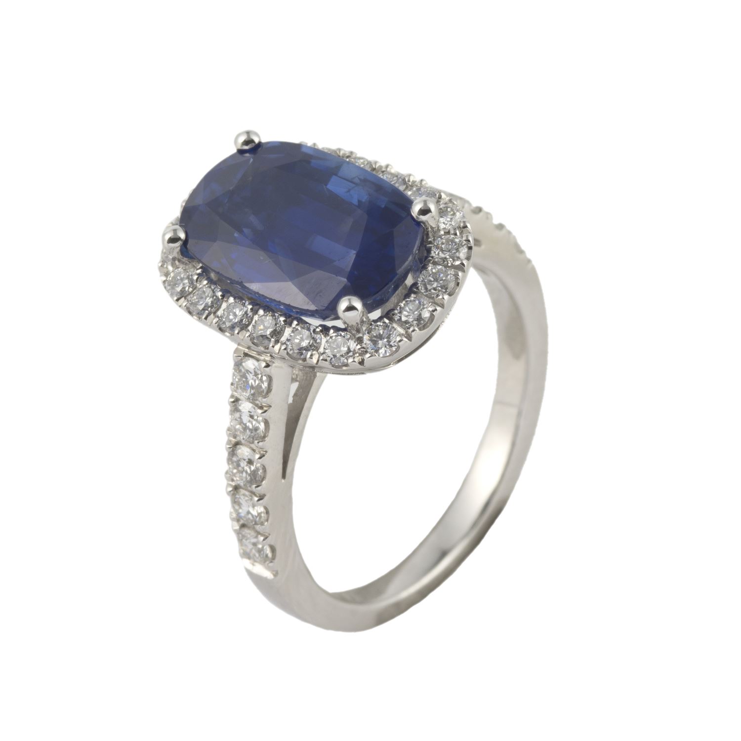 Sortija oro blanco zafiro y diamantes naturales