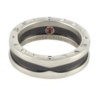 Anillo save the children de una banda en plata de ley con cerámica negra. Talla nº: 57. 