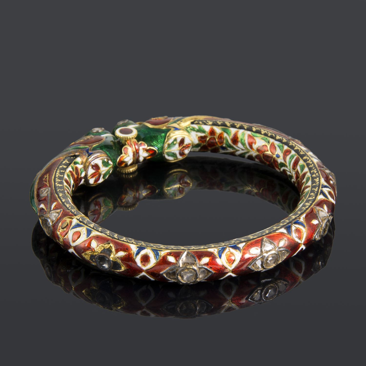 Pulsera rígida india 