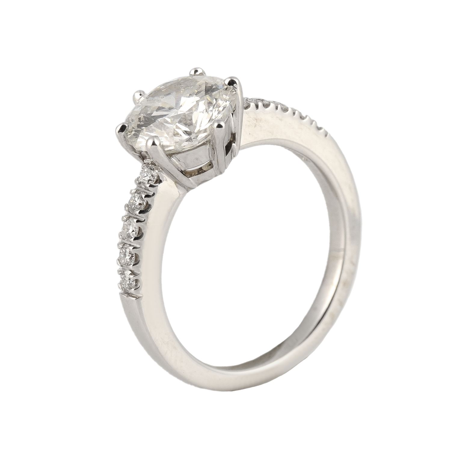 Solitario oro blanco y diamantes color b, pureza si1 y peso 2,52 cts. 