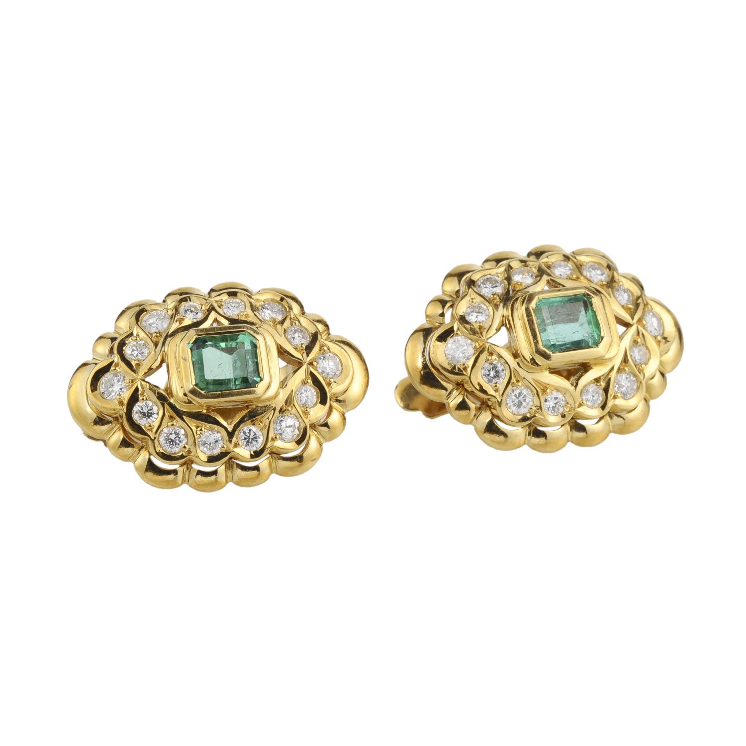 Pendientes antiguos oro amarillo esmeralda y diamantes