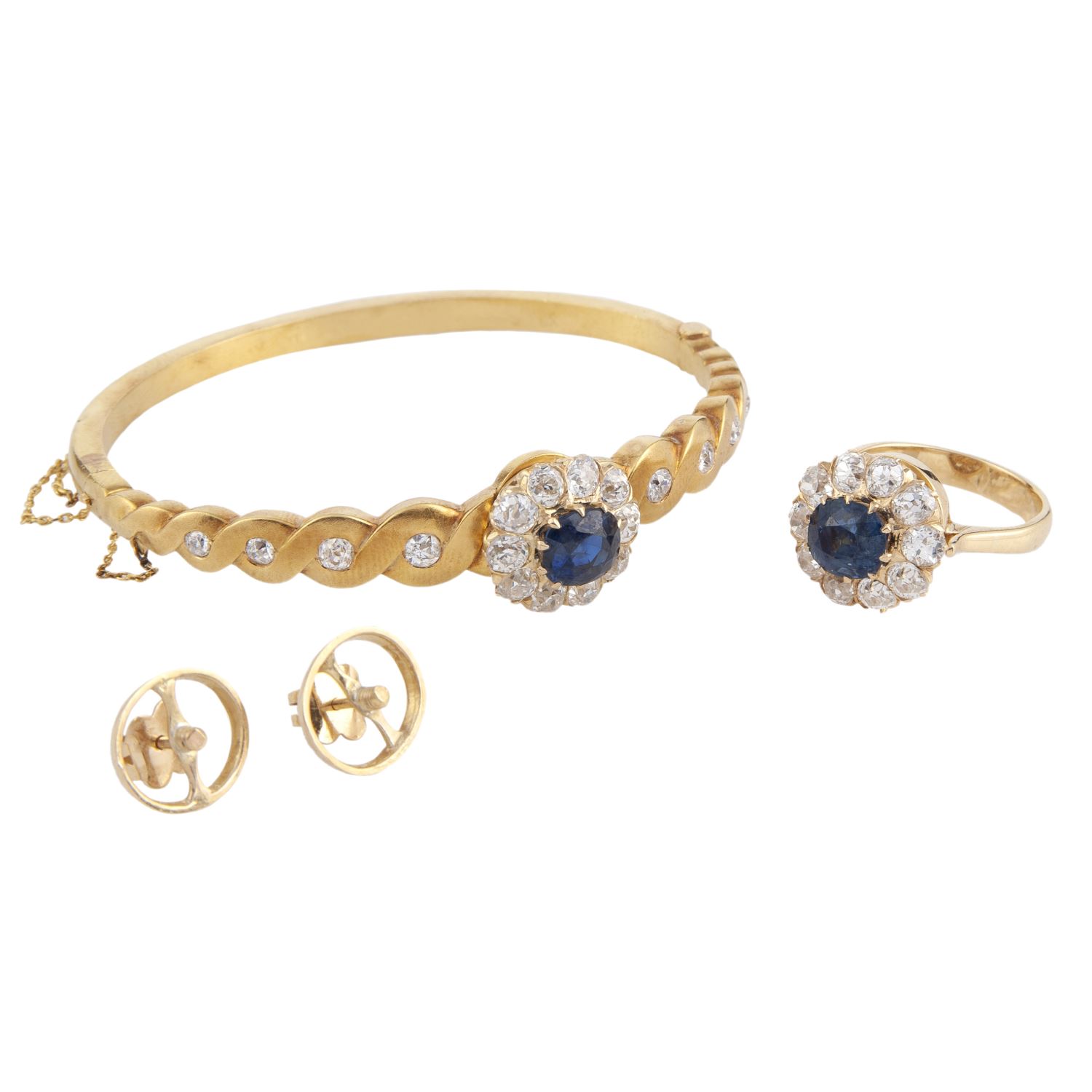 Juego de pendientes, pulsera y sortija antiguos desmontables oro amarillo zafiros y orla de diamantes
