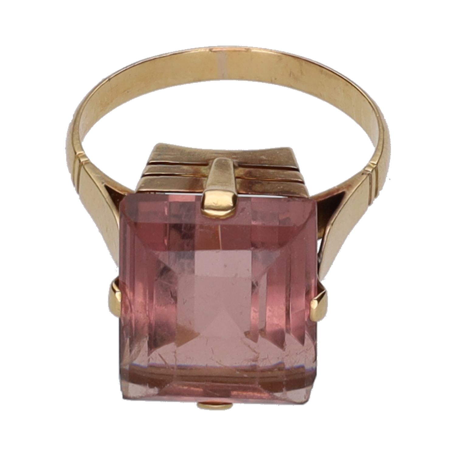 Sortija en oro amarillo con un cuarzo.