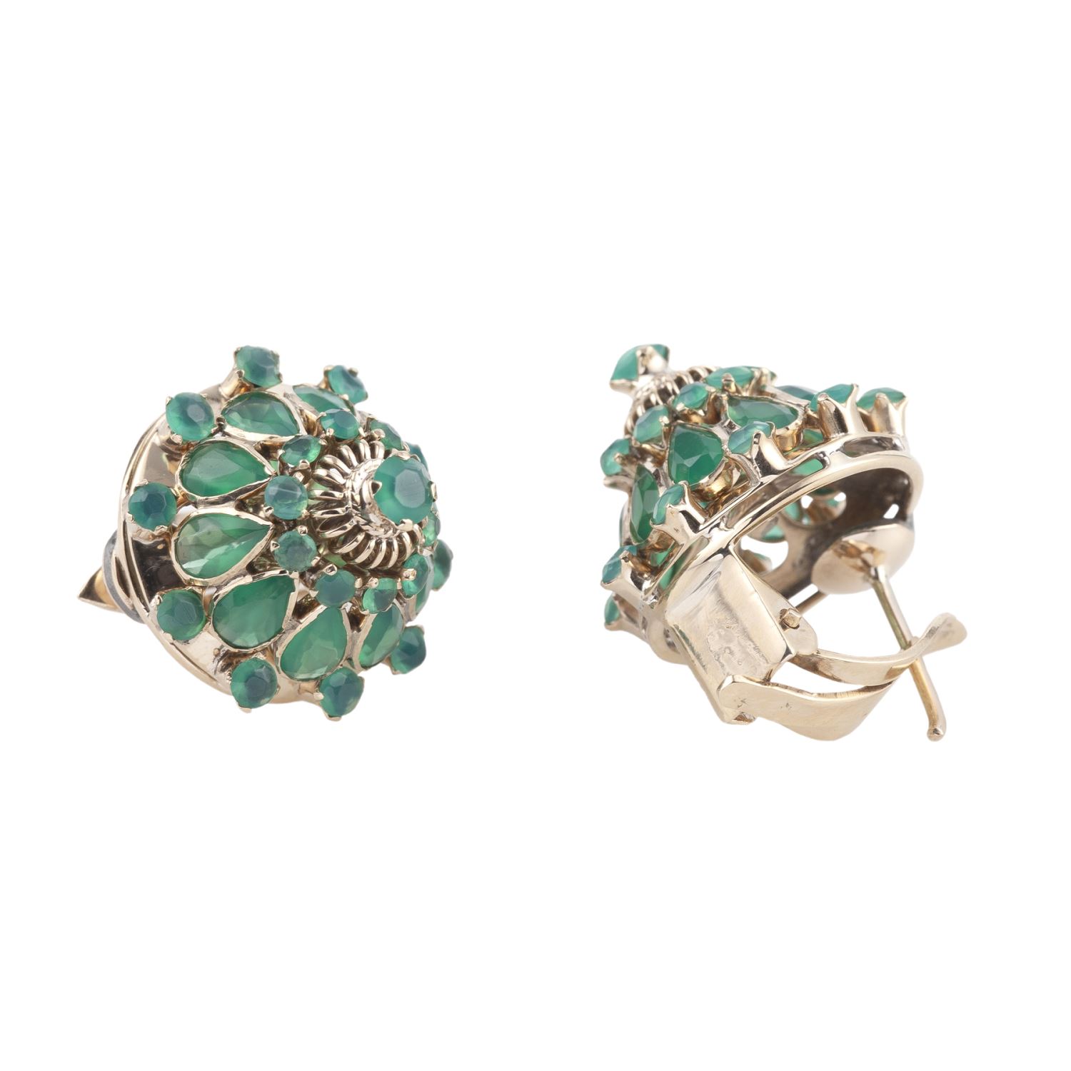 Pendientes en oro amarillo y crisoprasas.