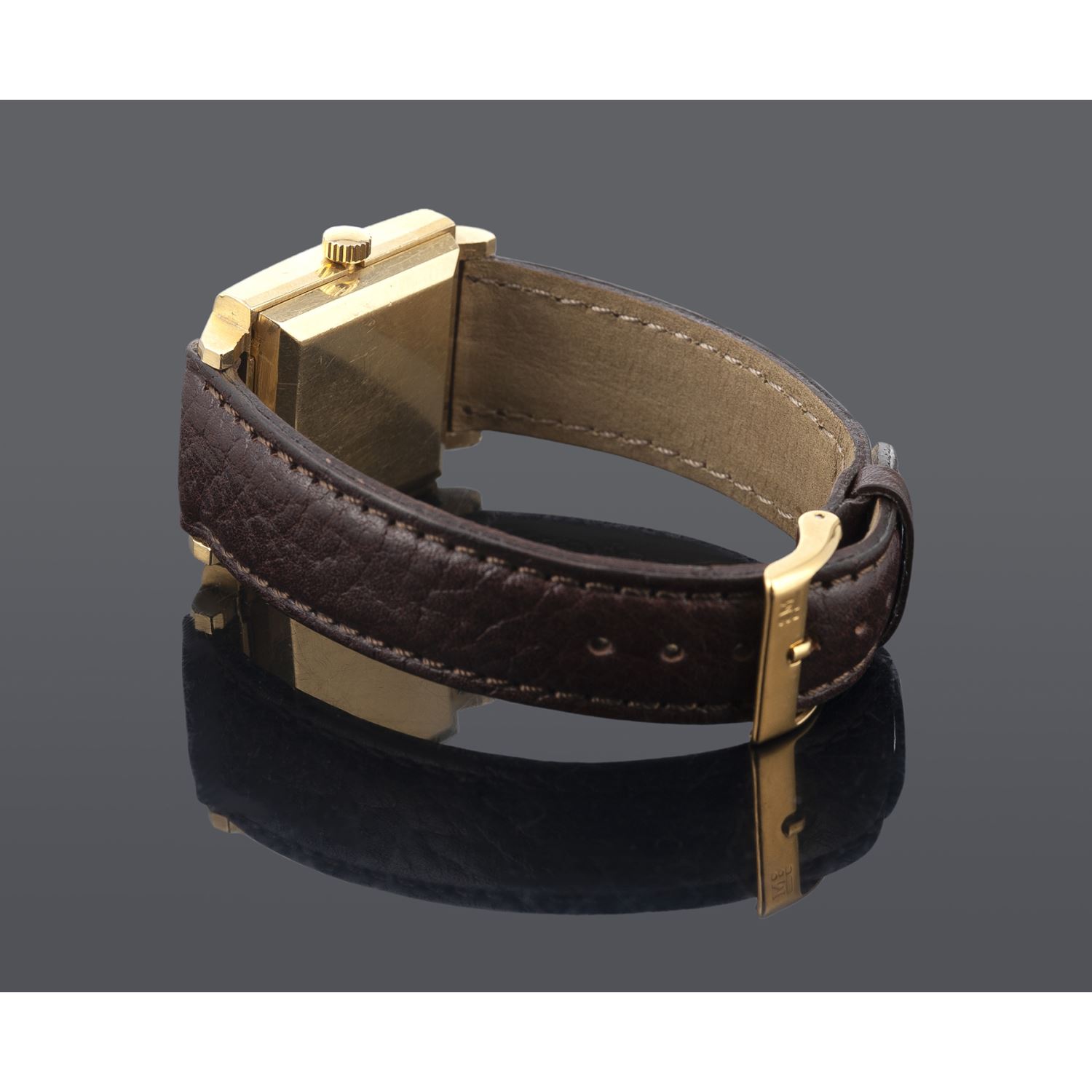 De luxe respirator oro amarillo.   