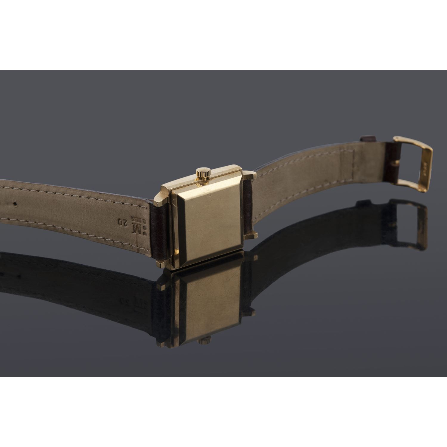 De luxe respirator oro amarillo.   