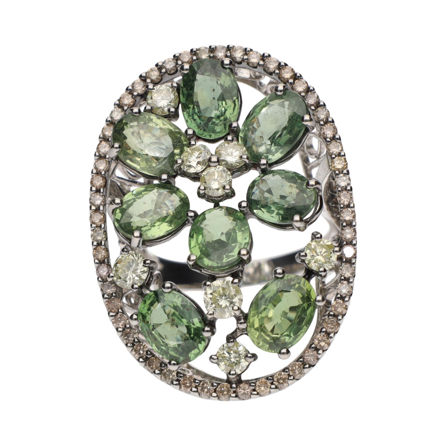 Sortija en oro blanco con brillantes y citrinos.