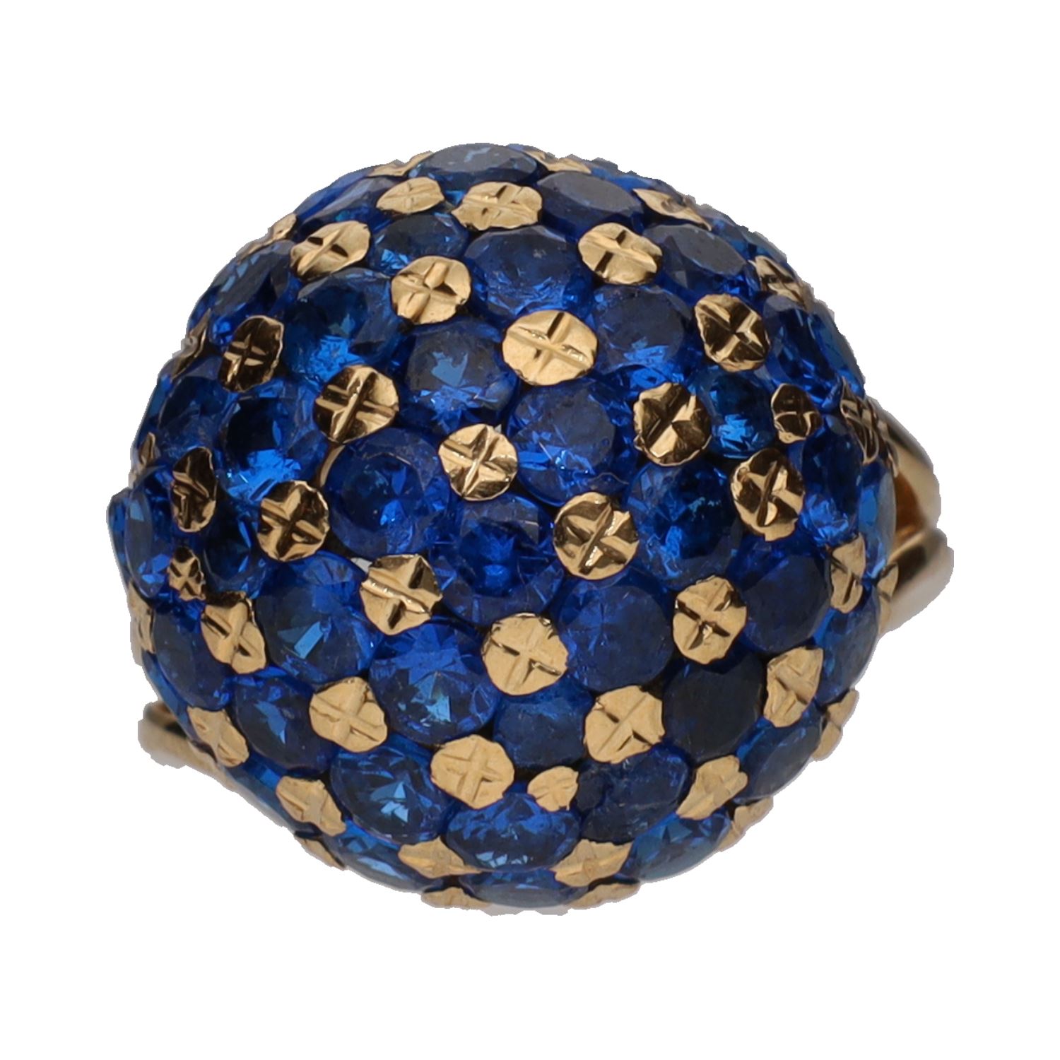 Sortija realizada en oro amarillo y zafiros. Talla 15.