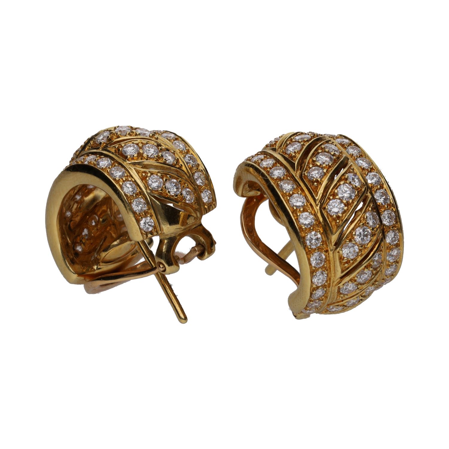 Pendientes en oro amarillo y brillantes.