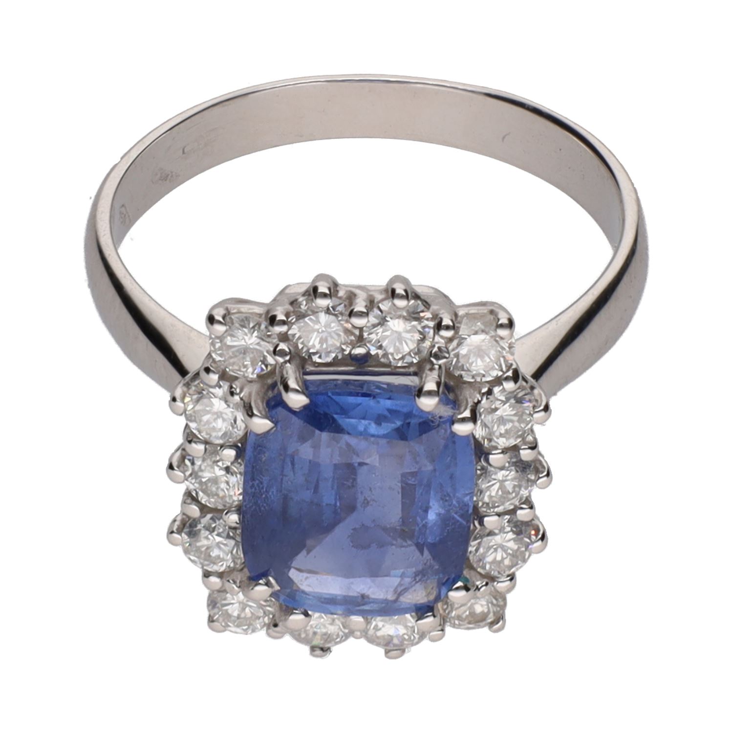 Sortija en oro blanco con zafiro y brillantes.