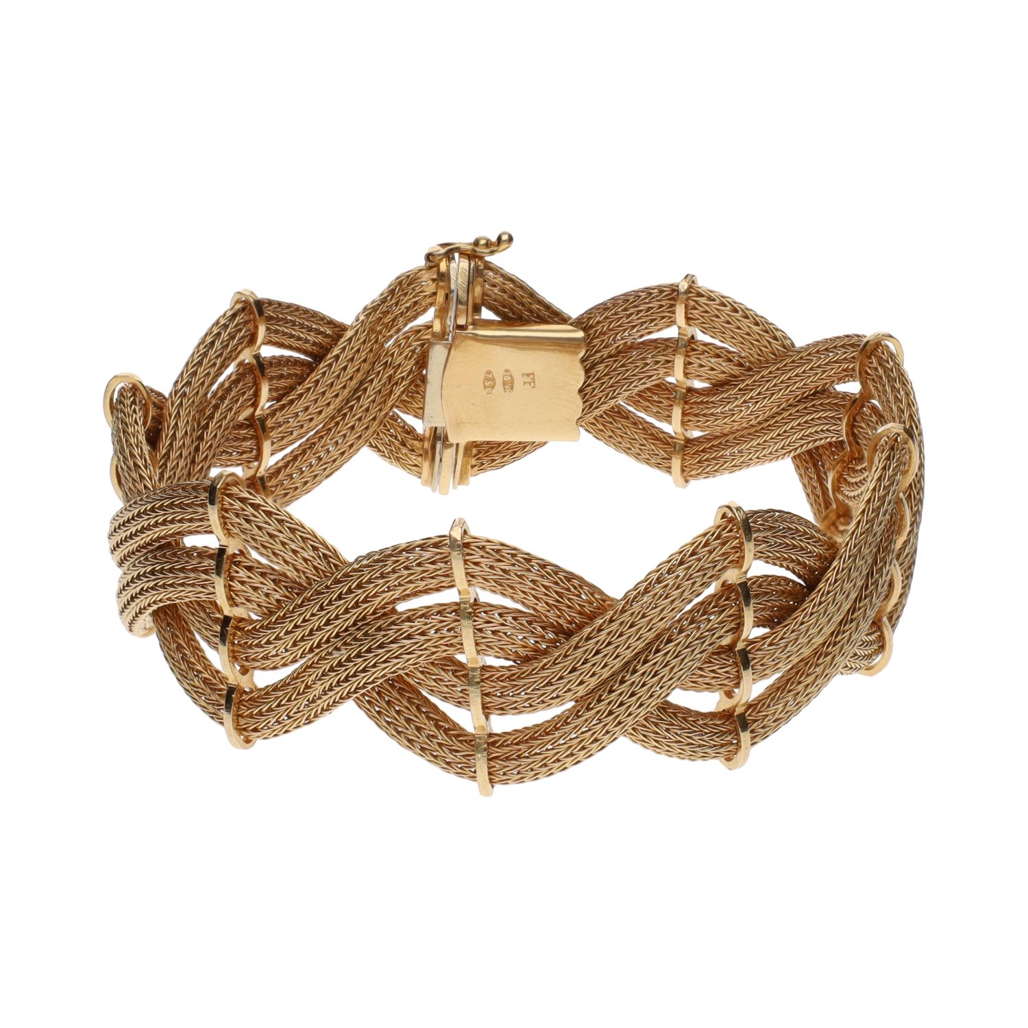 Pulsera en oro amarillo en forma de trenza de mallas.