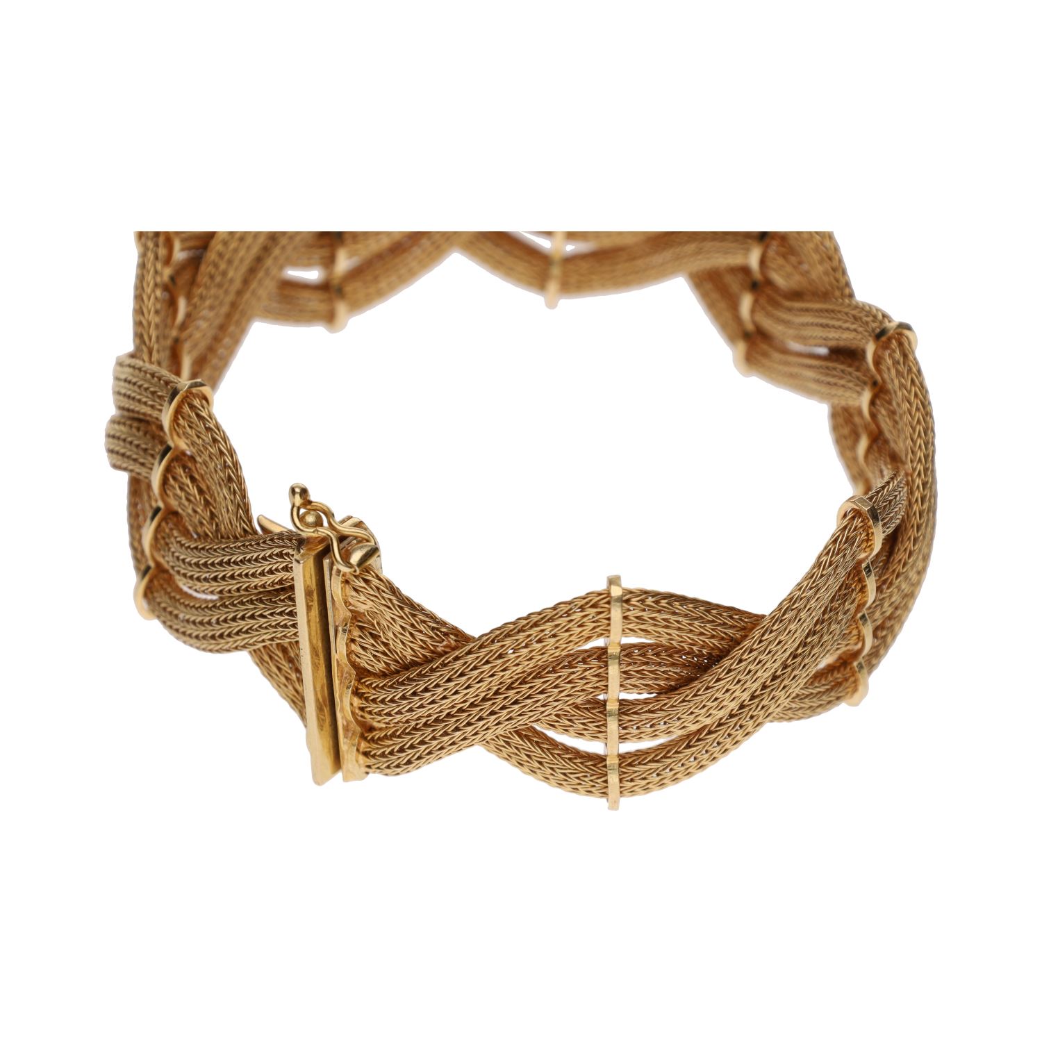 Pulsera en oro amarillo en forma de trenza de mallas.