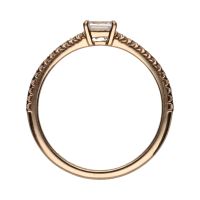 Sortija solitario en oro rosa con diamantes. Talla 13.