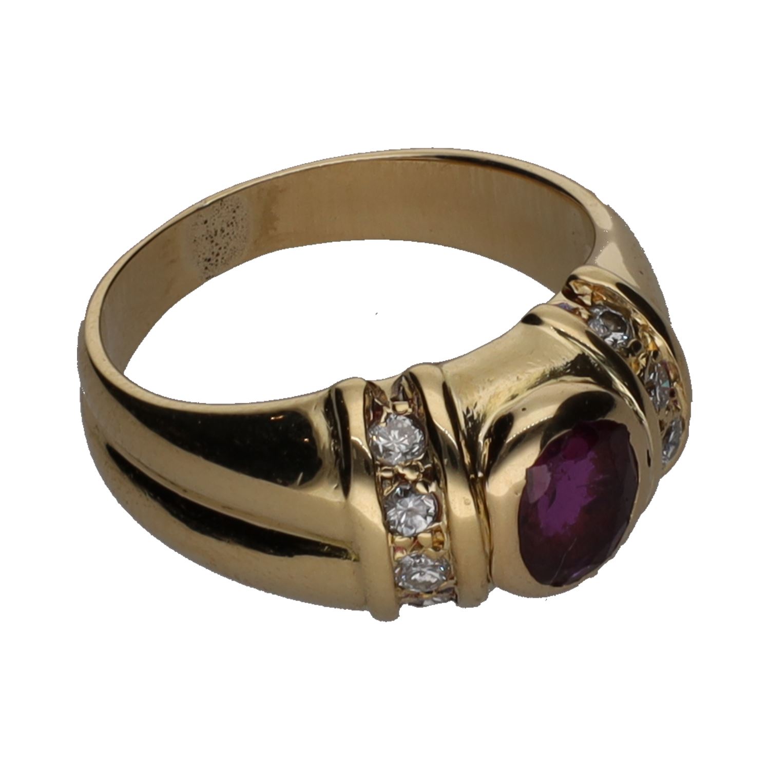 Sortija en oro amarillo con rubí y brillantes. Talla 8.