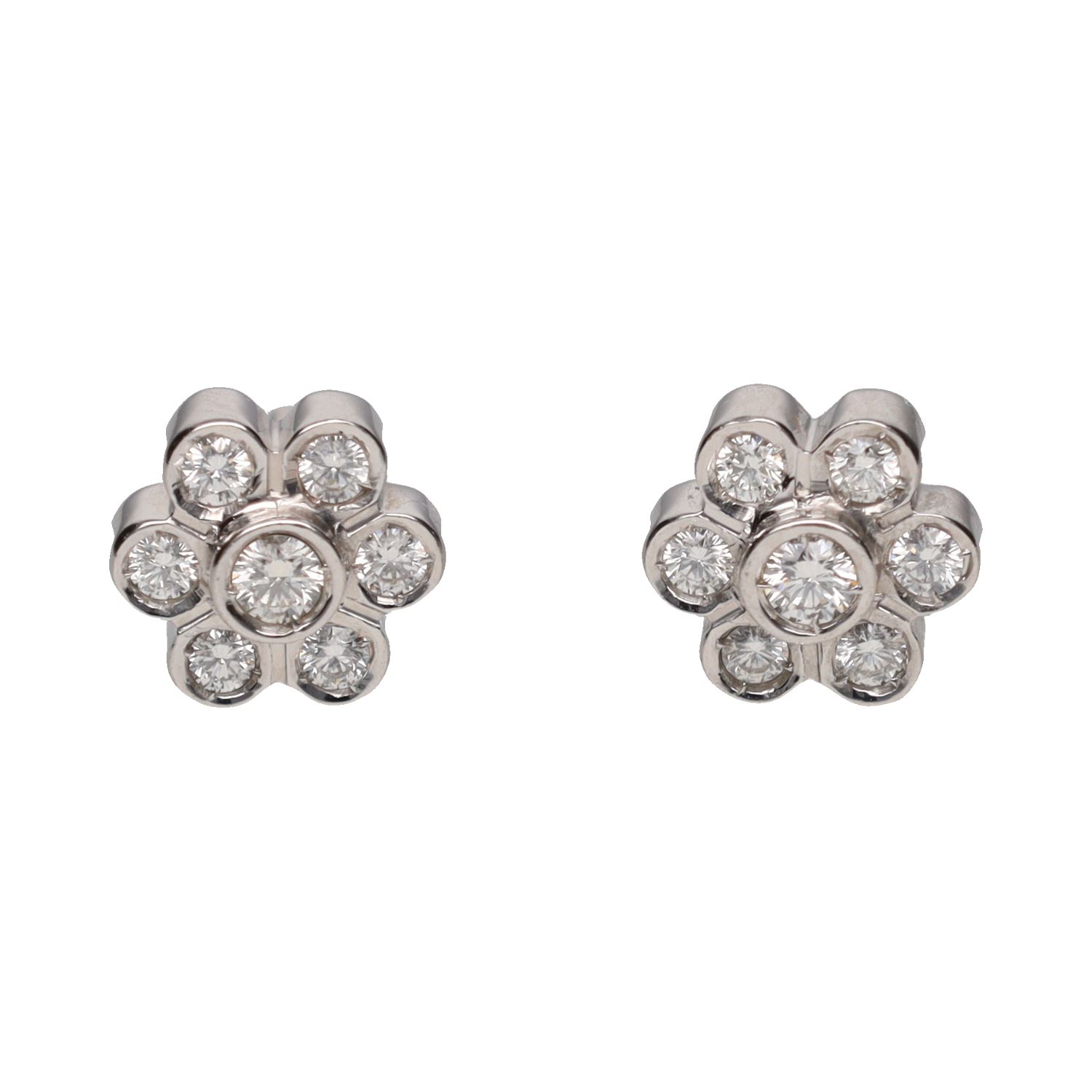 Pendientes en oro blanco con brillantes.