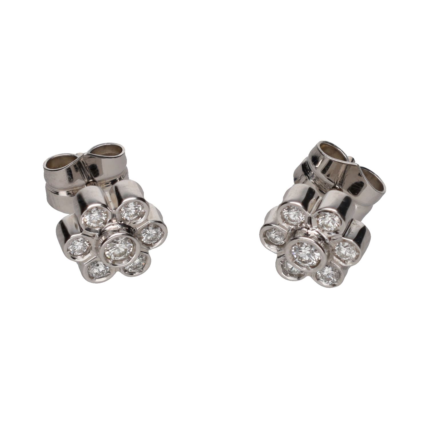 Pendientes en oro blanco con brillantes.