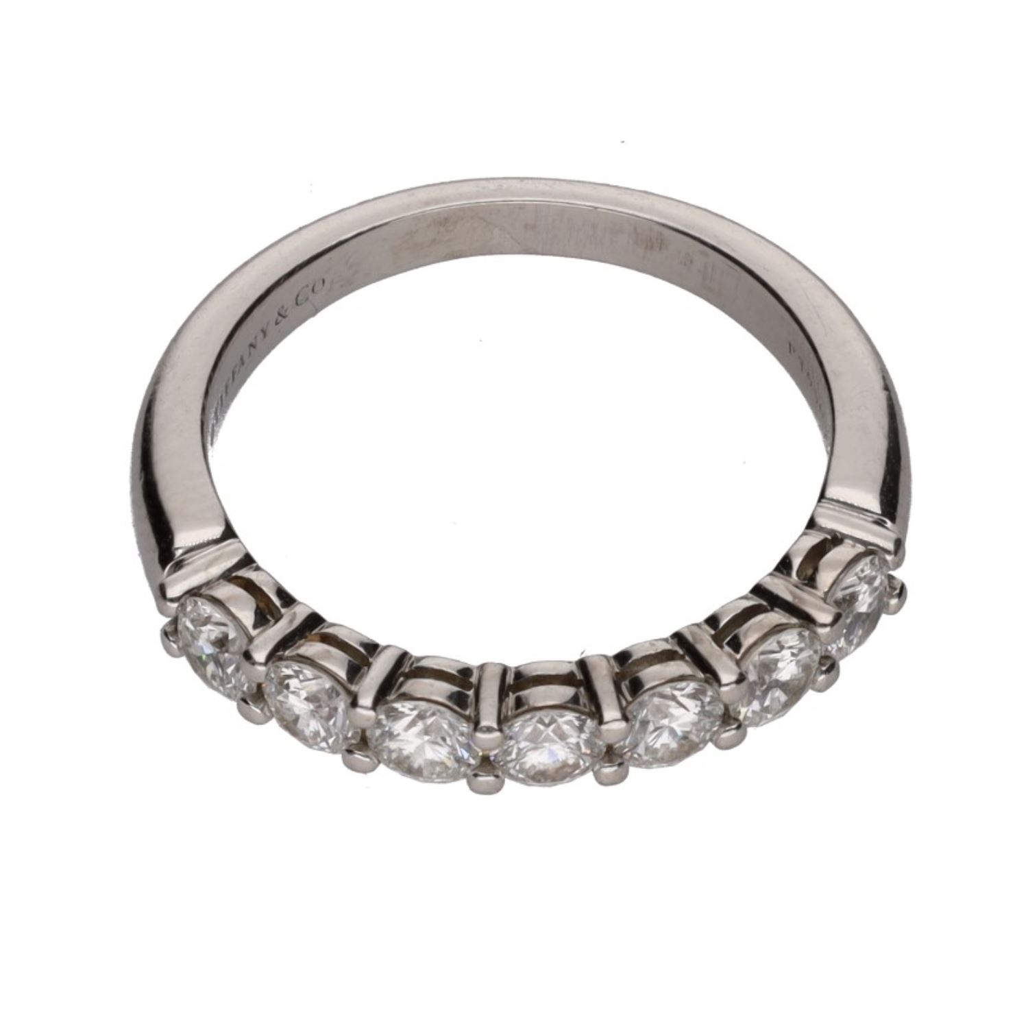 Sortija cintillo de tiffani & co. En platino y brillantes. Talla 8.