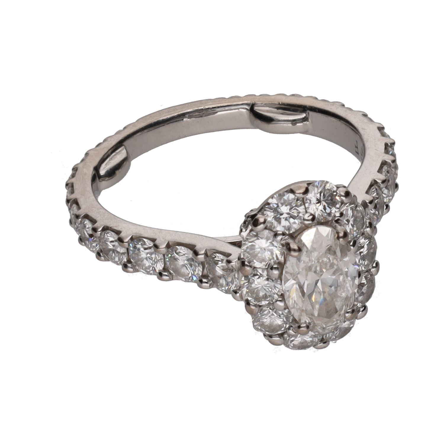 Sortija firmada por graff en oro blanco con brillantes. Talla 5.