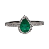 Sortija en oro blanco con esmeralda pera y brillantes. Talla 14.