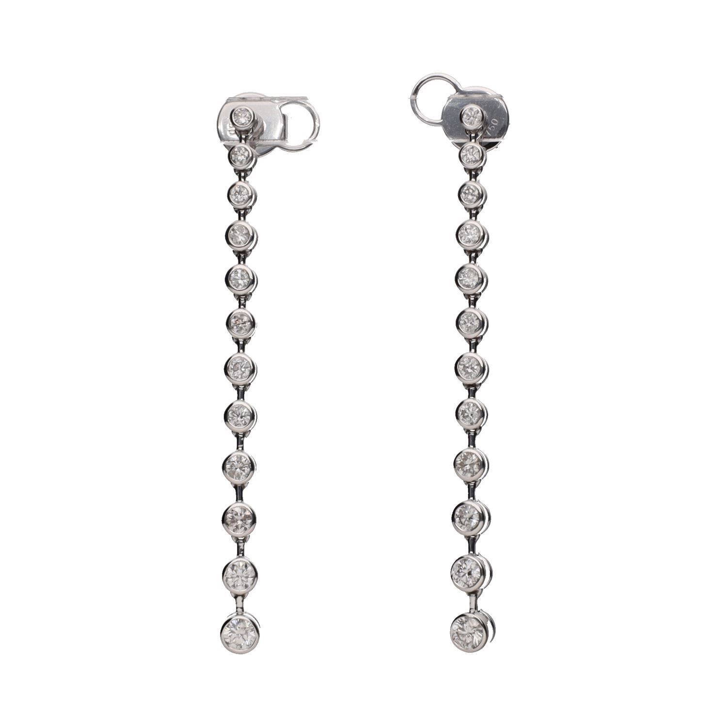 Pendientes en oro blanco con brillantes en chatón.