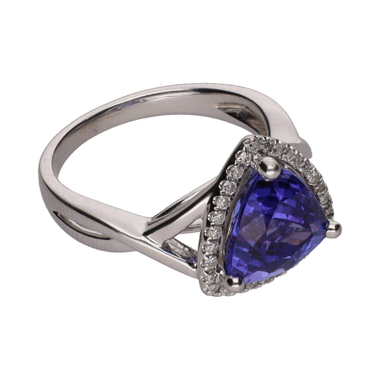 Sortija en oro blanco con amatista y brillantes. Talla 10.