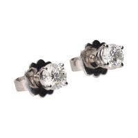 Pendientes en oro blanco con brillantes.