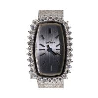 Clasico señora oro blanco brillantes cuerda manual.  