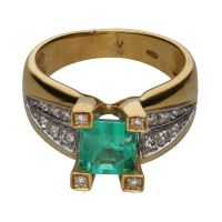 ANILLOS / SORTIJAS<BR>SORTIJA EN ORO AMARILLO CON ESMERALDA ...