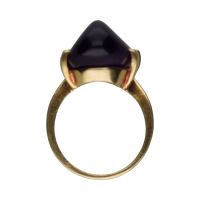 Sortija en oro amarillo con amatista. Talla 13.