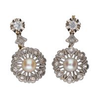 Pendientes antiguos en oro amarillo y oro blanco con perla y circonitas.