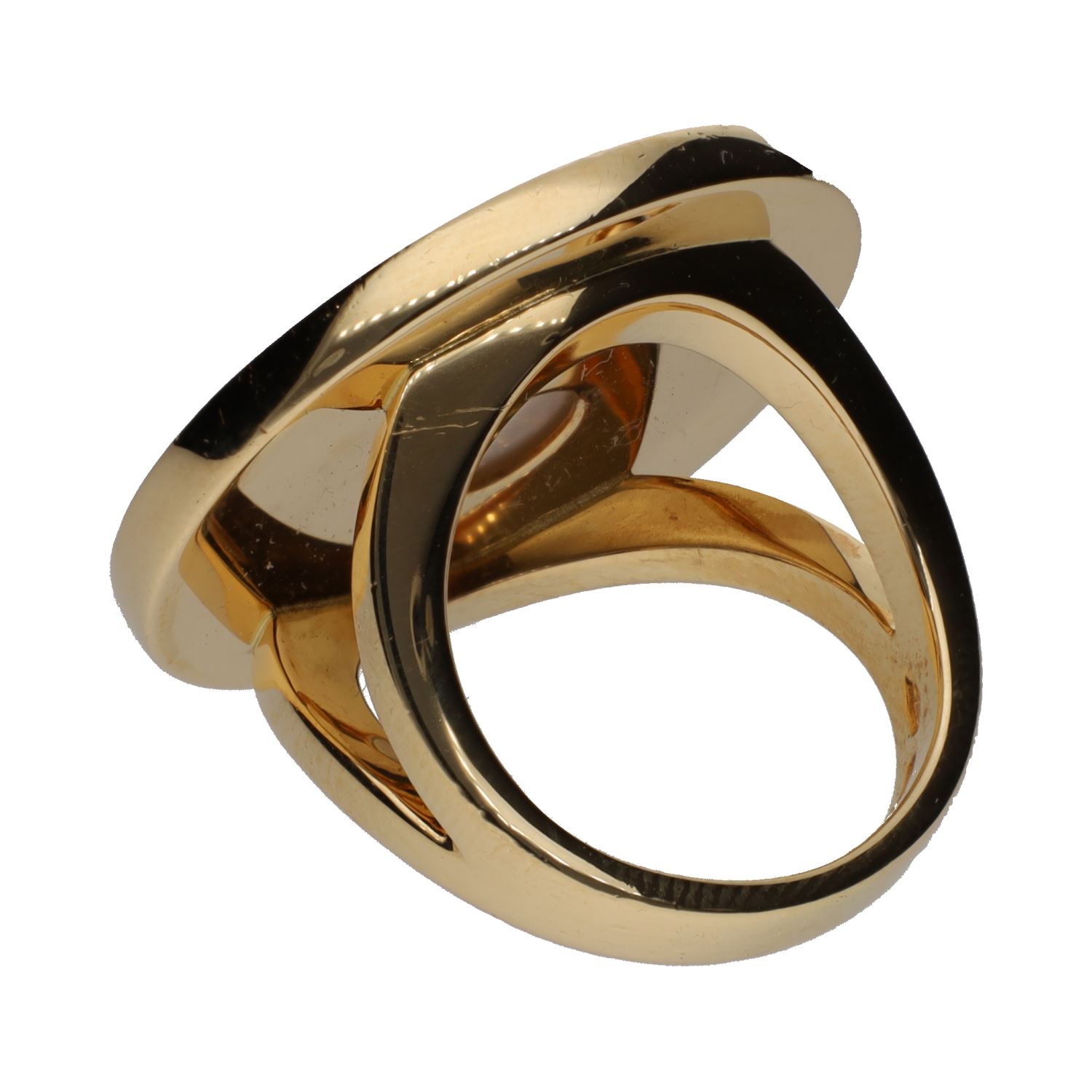 Sortija bulgari bulgari en oro amarillo con madreperla. Talla 48.