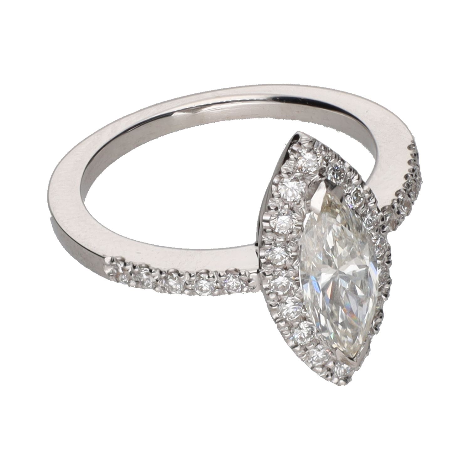 Sortija en oro blanco con diamante marquise. Talla 13.