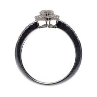 Sortija en oro blanco con diamante marquise. Talla 13.