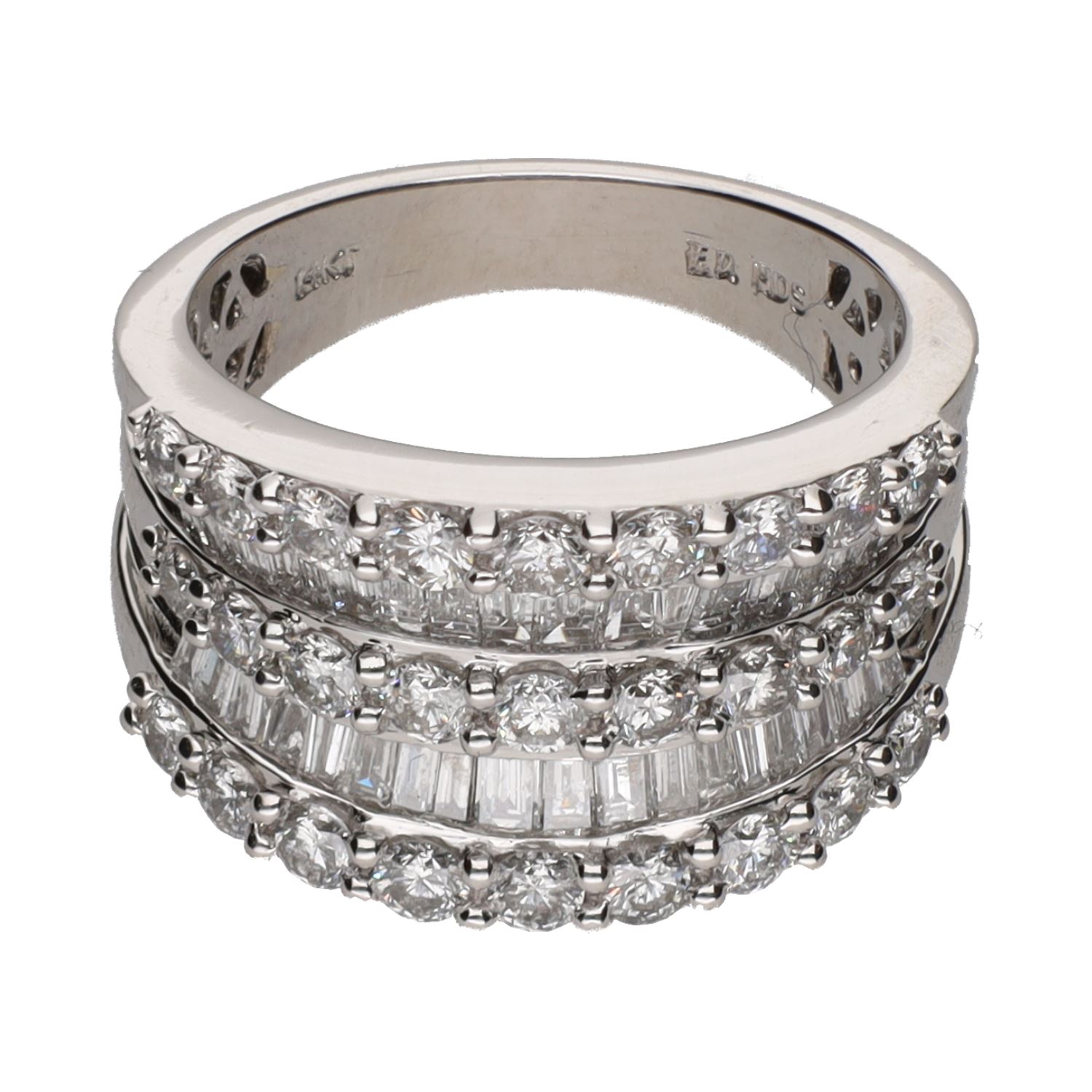 Sortija ancha en oro blanco 14k con diamantes. Talla 14.